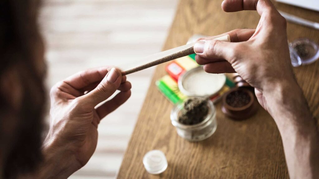 how to properly light a joint